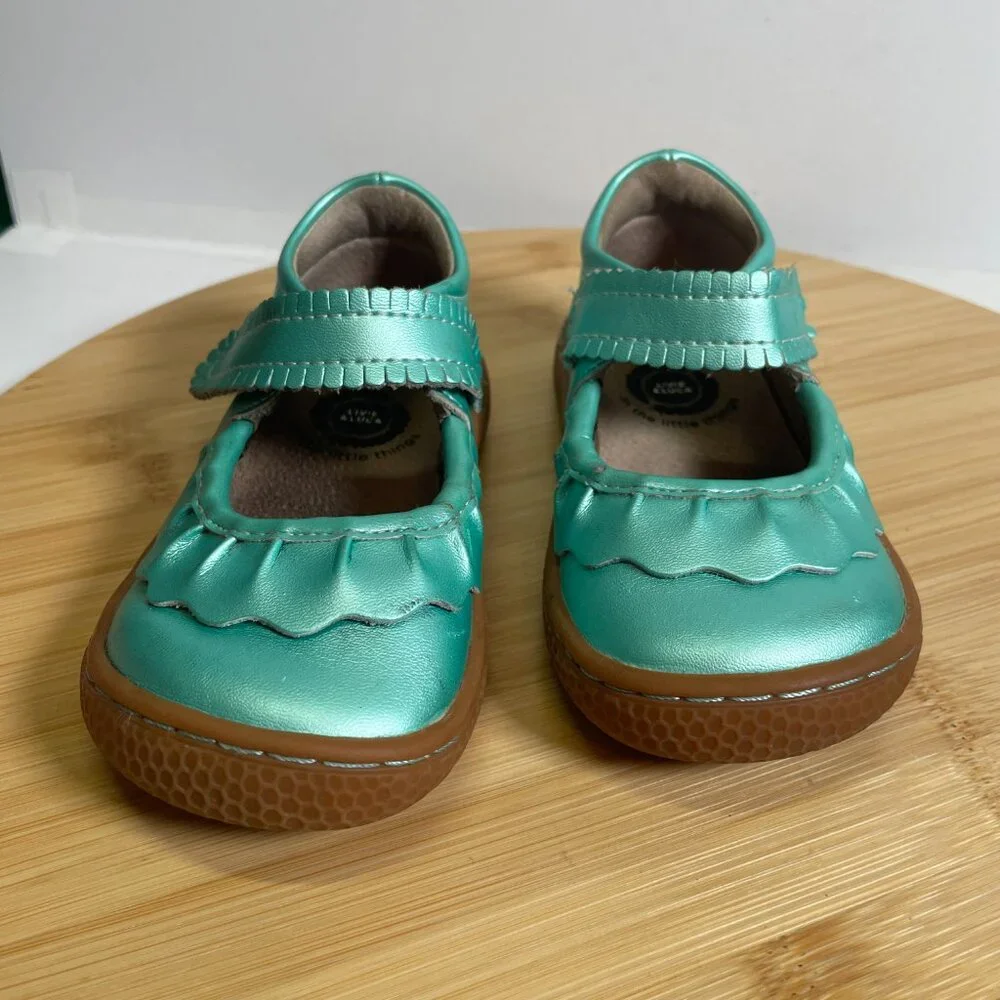 Livie & Luca Girls 6 Metallic Blue Ruche Leather Mary Jane Shoes Flats